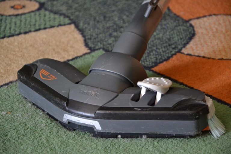 should you vacuum after carpet cleaning