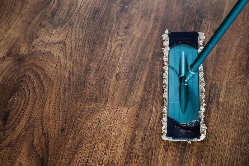 how to mop hardwood floors