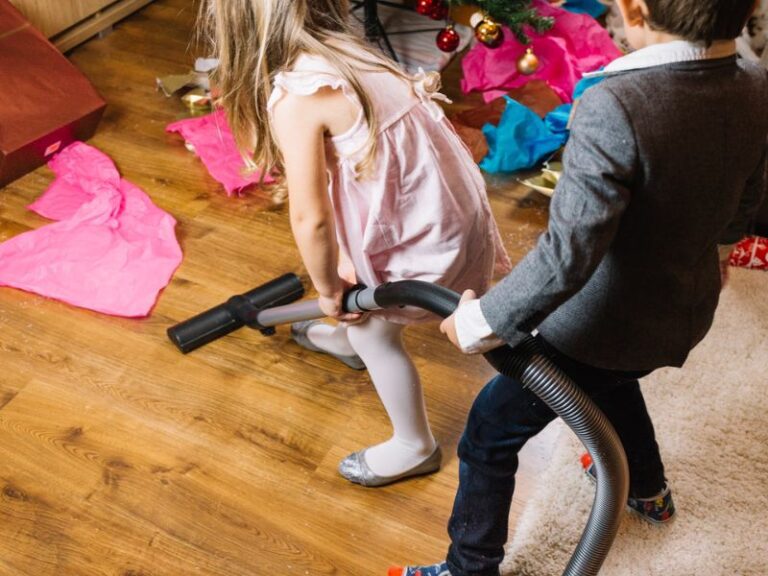 How to Manage Post-Christmas Mess Without Losing Your Mind