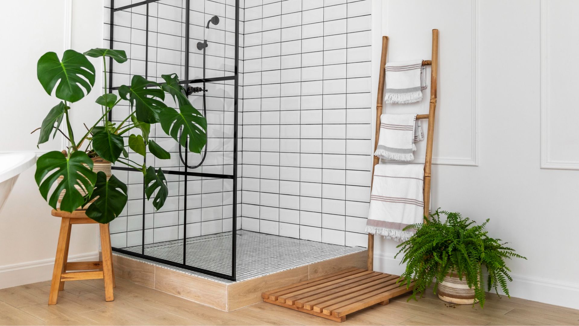 How to Clean a Shower Tray That Has Gone Yellow