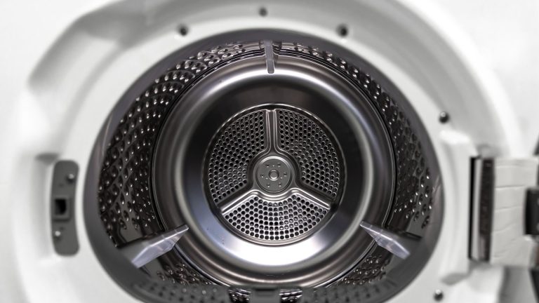 How to Clean a Washing Machine Drum and Seal Properly