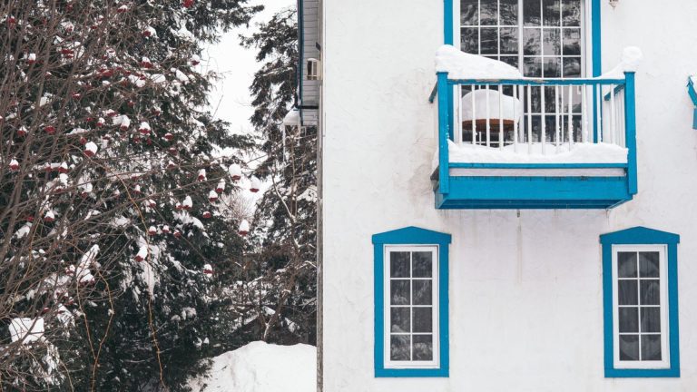 How to Get Rid of Condensation on Windows in Winter