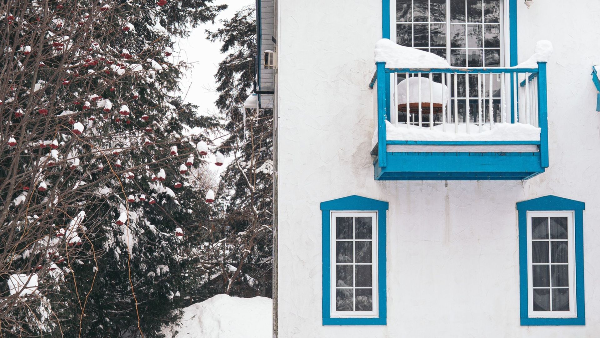 How to Get Rid of Condensation on Windows in Winter